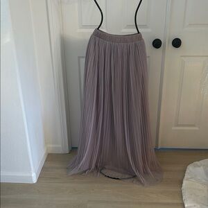 NWT Boohoo Elegant Tulle Maxi Skirt